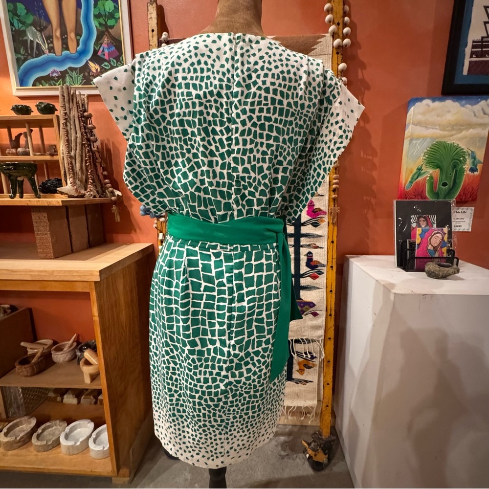 Chic Green Patterned Mini Dress - image 6
